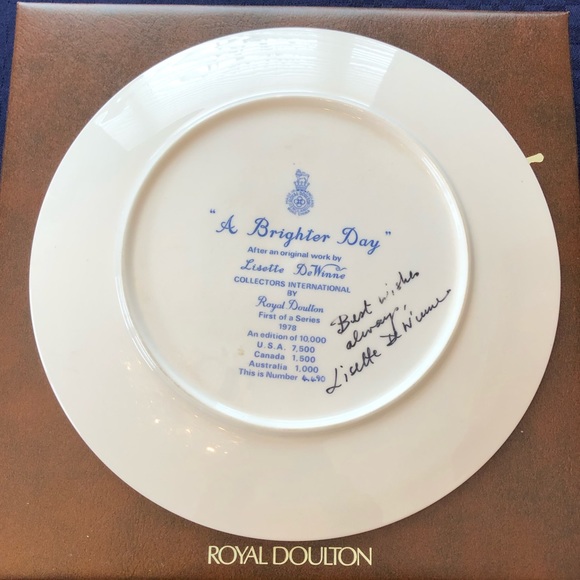 Royal Doulton, Lisette DeWinne Collectors plate. Title: A Brighter Day - Picture 2 of 4